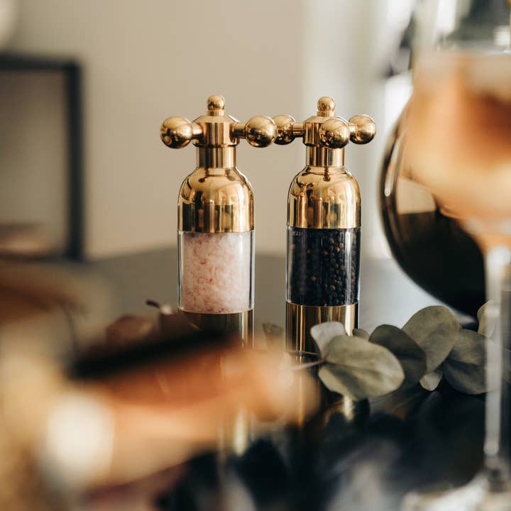 Vargen & Thor – wholesale Salt- och pepparkarsset – AXIA, Salt- och pepparkvarn (CAVA)