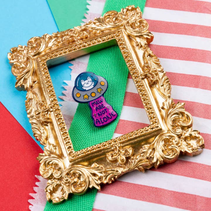 Innabox Ltd - Wholesale Lapel pin/button - Cat UFO Mew are not Alone Enamel Pin5