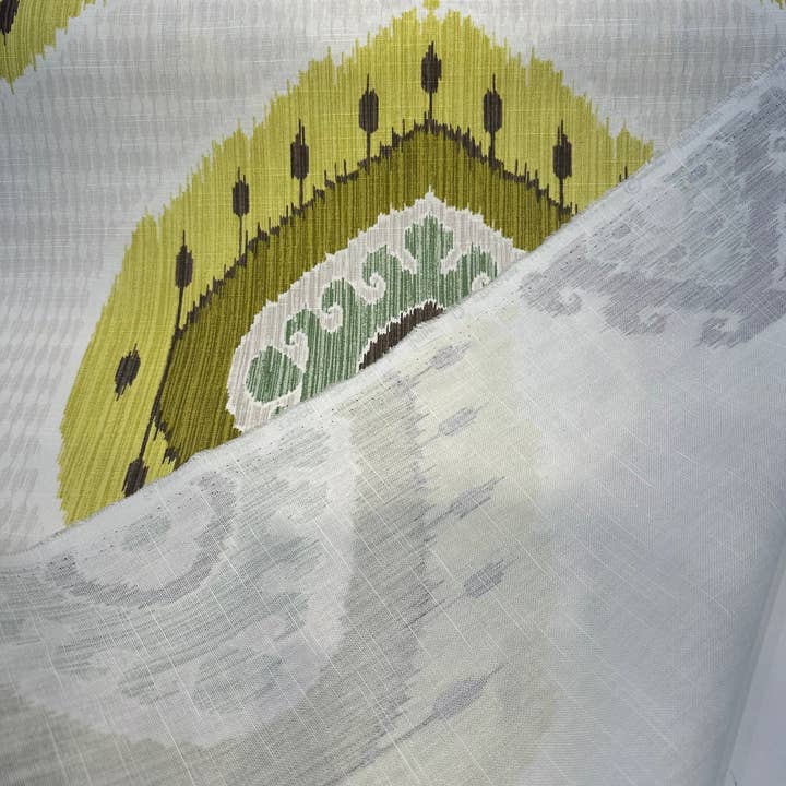 affordable home fabrics - Vente Tissu - Tissu d'ameublement vert citron inspiré de l'ikat, design tribal contemporain de The Yard4