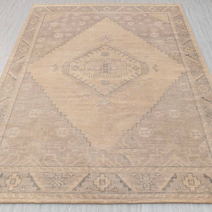 Aesthetic Homes LLC - Wholesale Area Rug - 9x12 Beige Tan Oushak Wool Rug - Hand Knotted G-90871