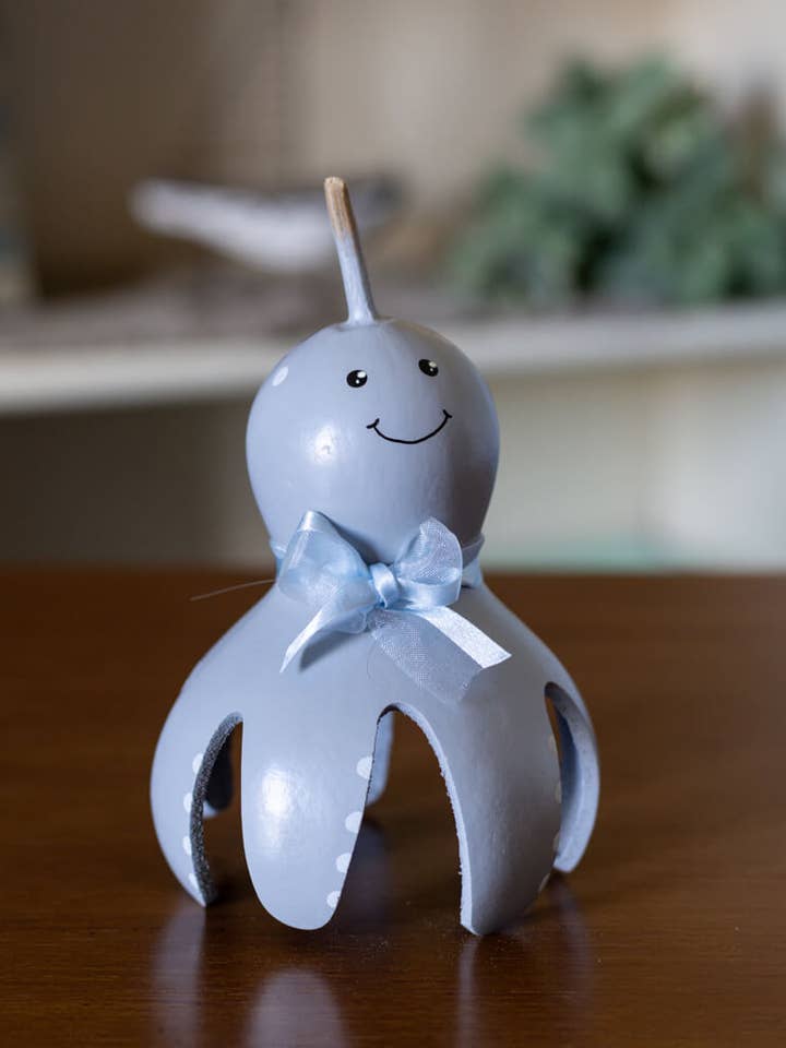 Octopus - Extra Small for wholesale by Meadowbrooke Gourds