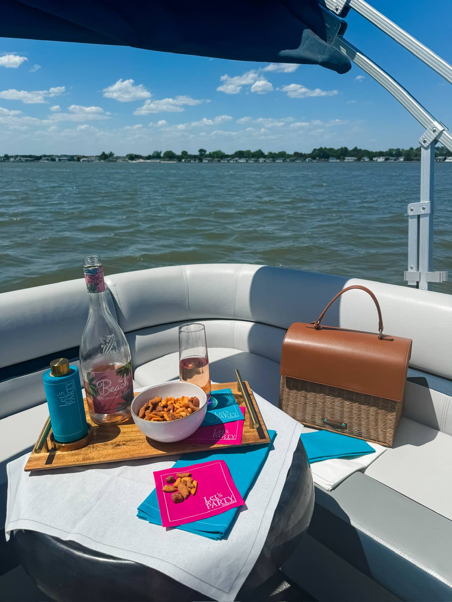 Toasting With Tara - Vente Serviettes jetables - Rouleau de Serviettes à Cocktail en Coton : Le Vrai Turquoise (Bleu Électrique)13