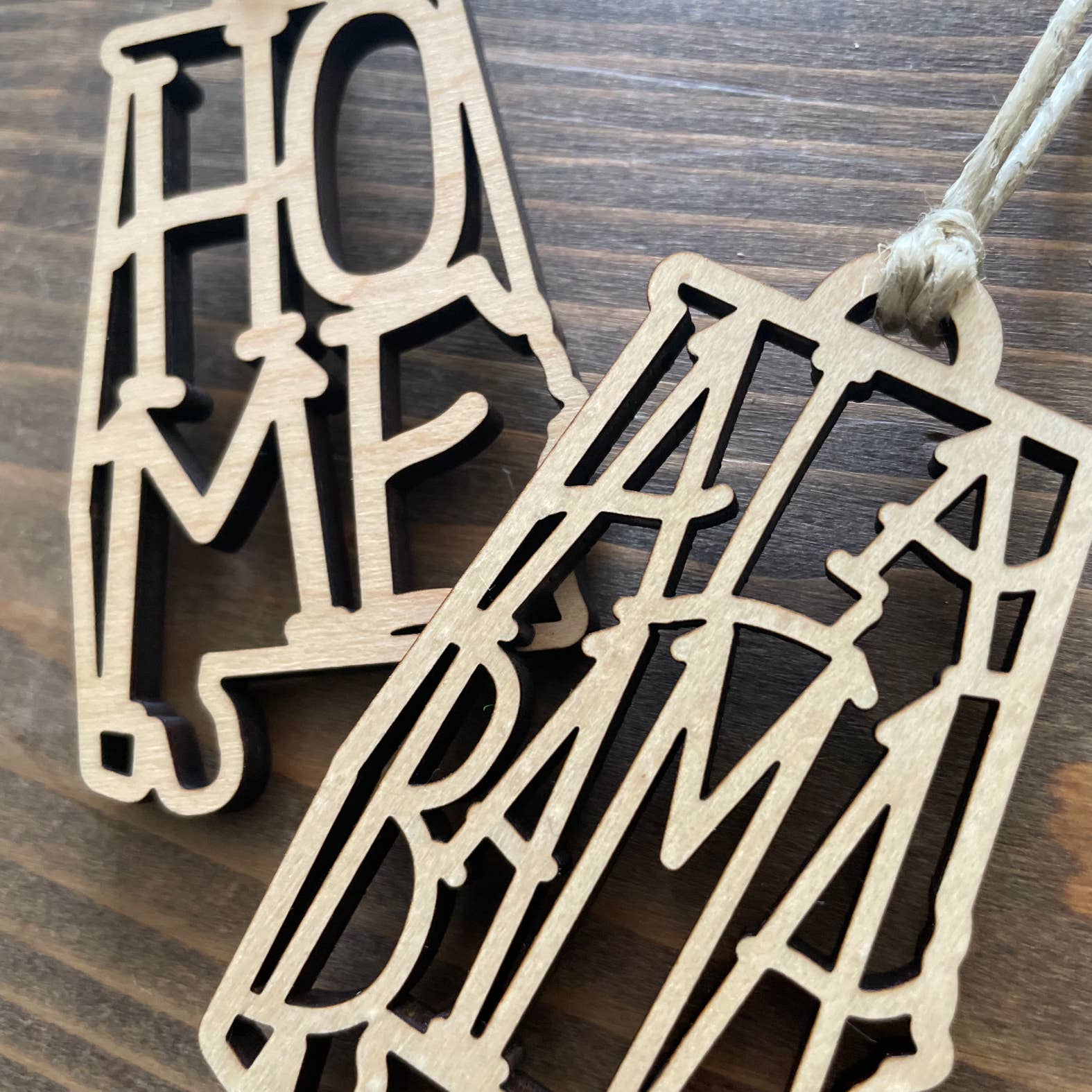 Made by One32 - Wholesale Ornament - Alabama Ornament1