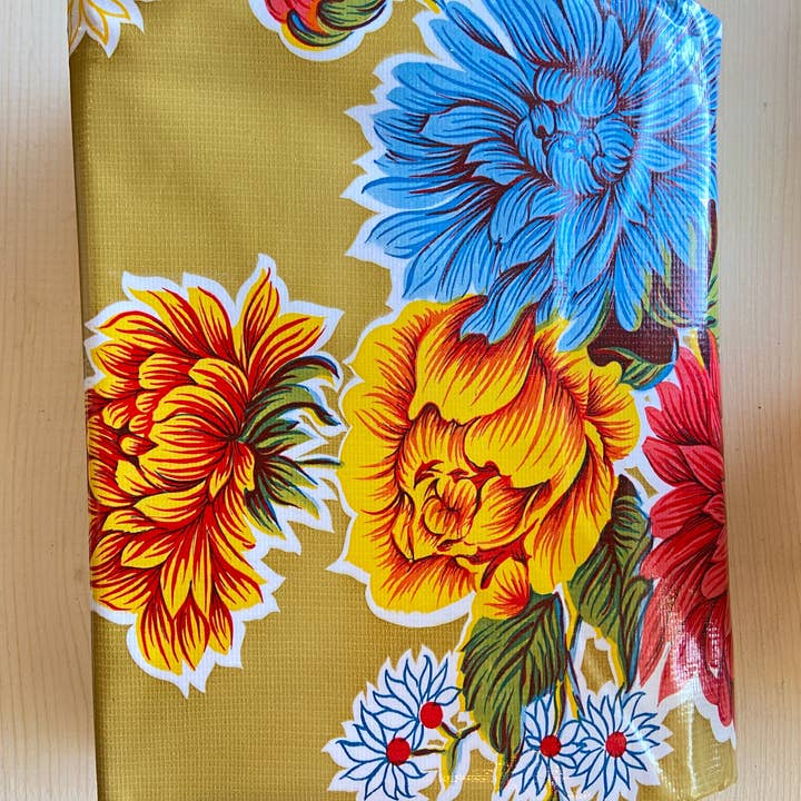 Howl Goods - Wholesale Tablecloth - Meadow Camp Tablecloth