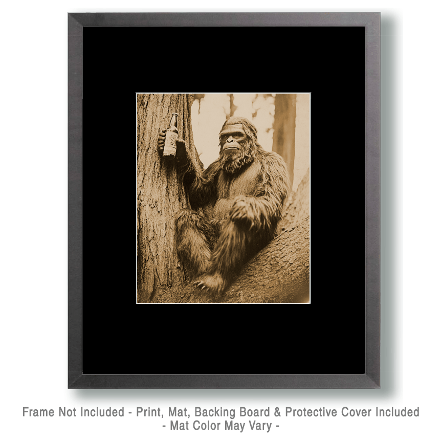 Mowbi – Engroshandel Kunsttryk – Slapper af med en øl - Bigfoot og Sasquatch vægkunsttryk – 8″x10″ kunstværk i 11″x14″ passepartout1