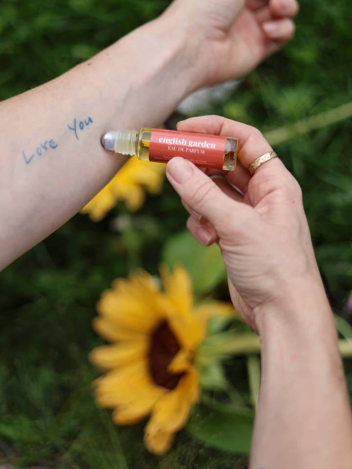 English Garden | Rose Natural Perfume | Valentine for wholesale by Jean's Apothecare