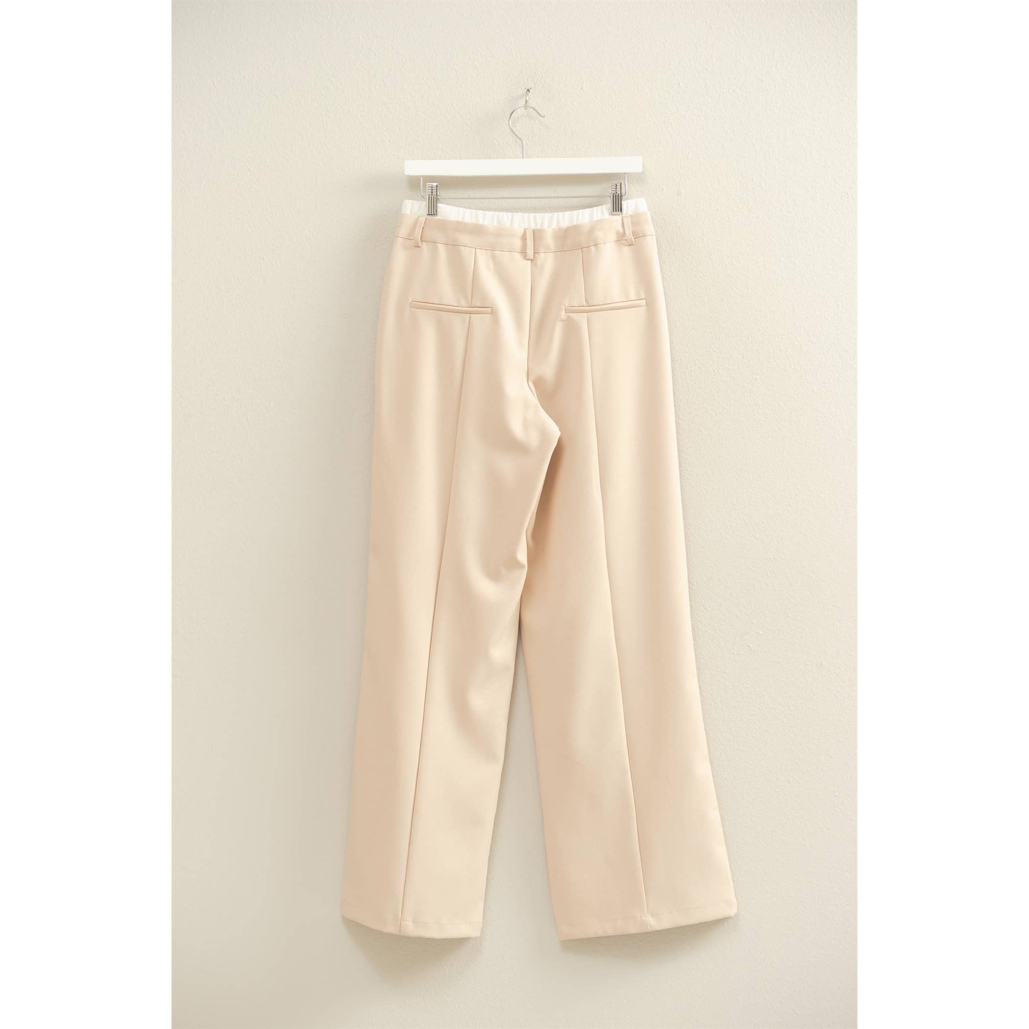 HYFVE – wholesale Byxor - Dam – Högmidjade byxor med veckdetaljer5