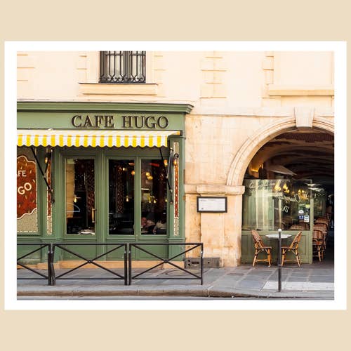 Tirage d'art de Paris (11x14) : Café Hugo, Place des Vosges pour la vente par Charlotte to Paris