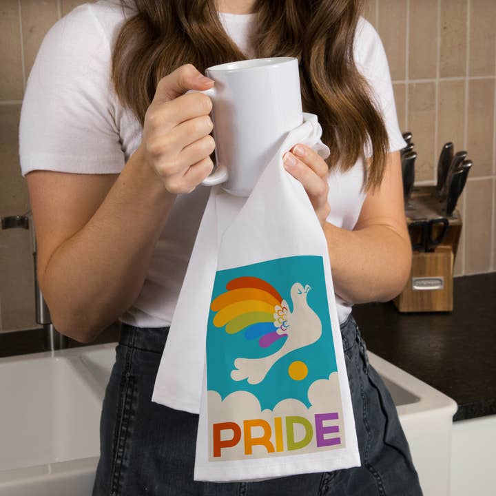 Lantern Press – wholesale Tea towel – ORGANIC TEA TOWEL Gay Pride, Rainbow Bird1