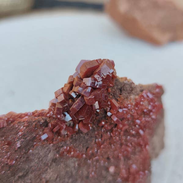 Vanadinite 640 g pour la vente par Con Le Stelle