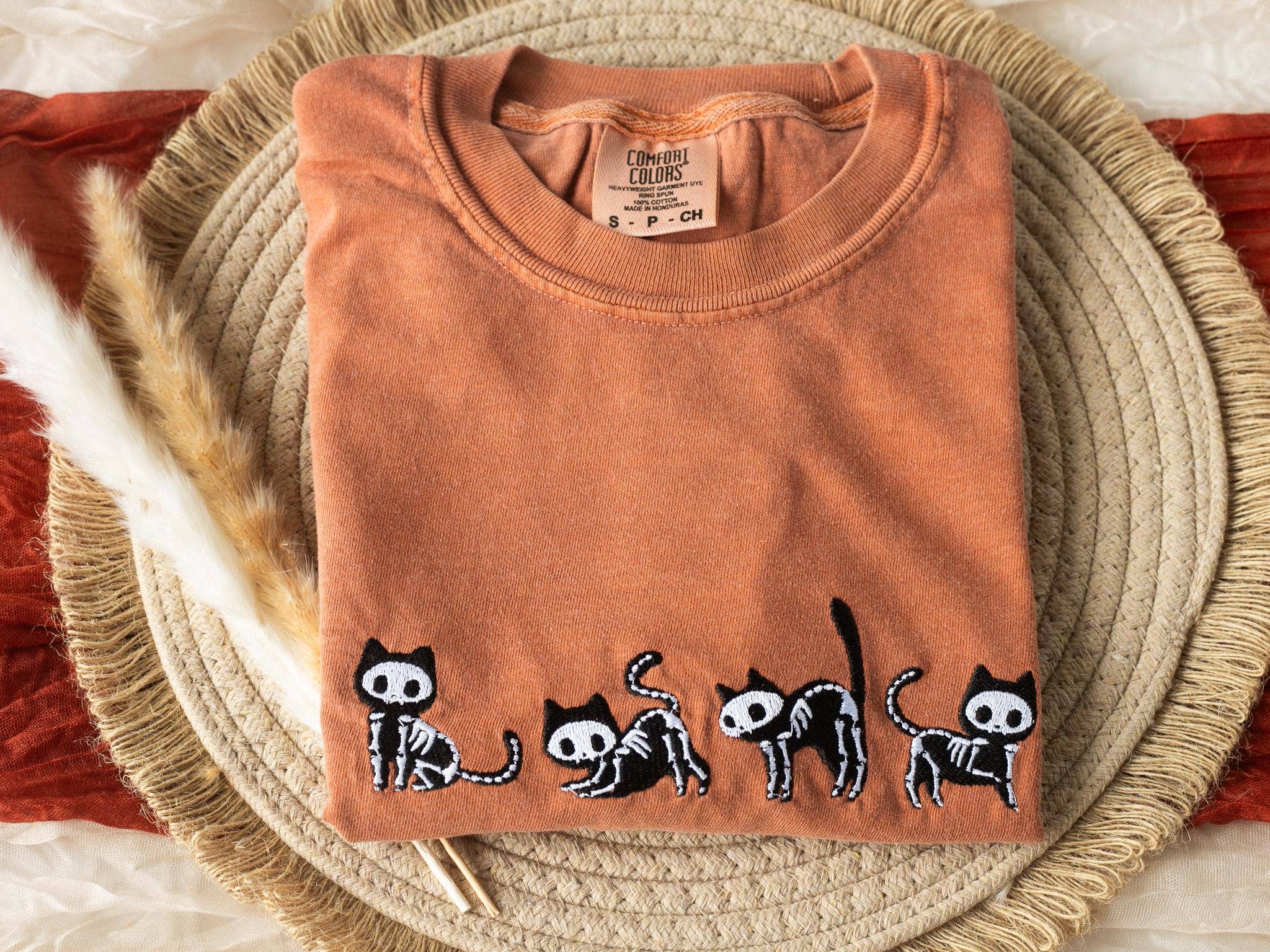 Nunu's Studio - Wholesale T-Shirt - Women's - Embroidered Skeleton Cats & Cowboy Ghost Halloween Tee5