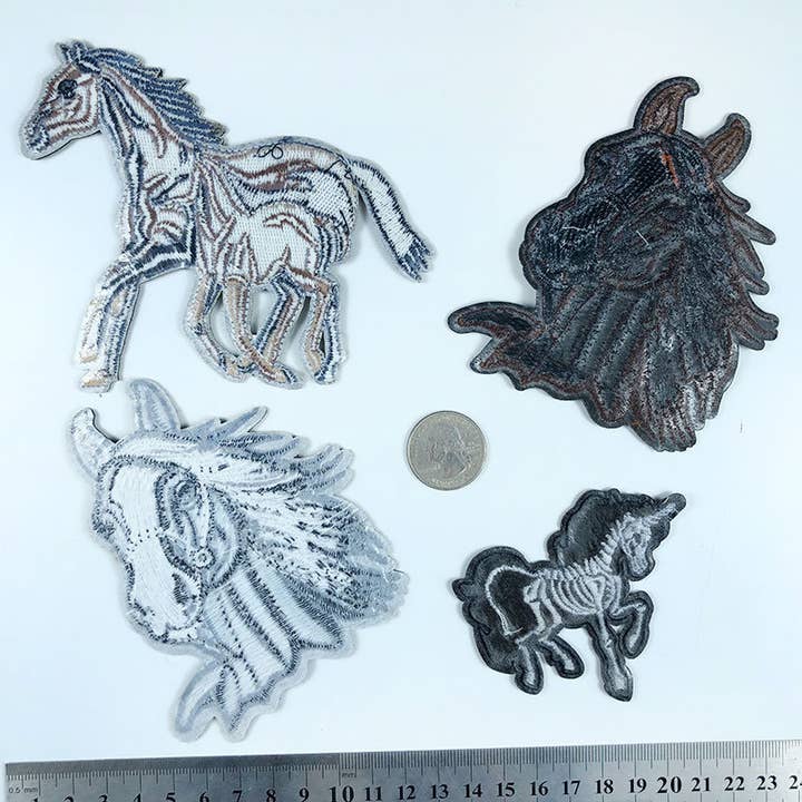 UNISHE - Vendita all'ingrosso Toppe - Toppe termoadesive fai da te di ispirazione etnica Sweat Blood Horse Design6