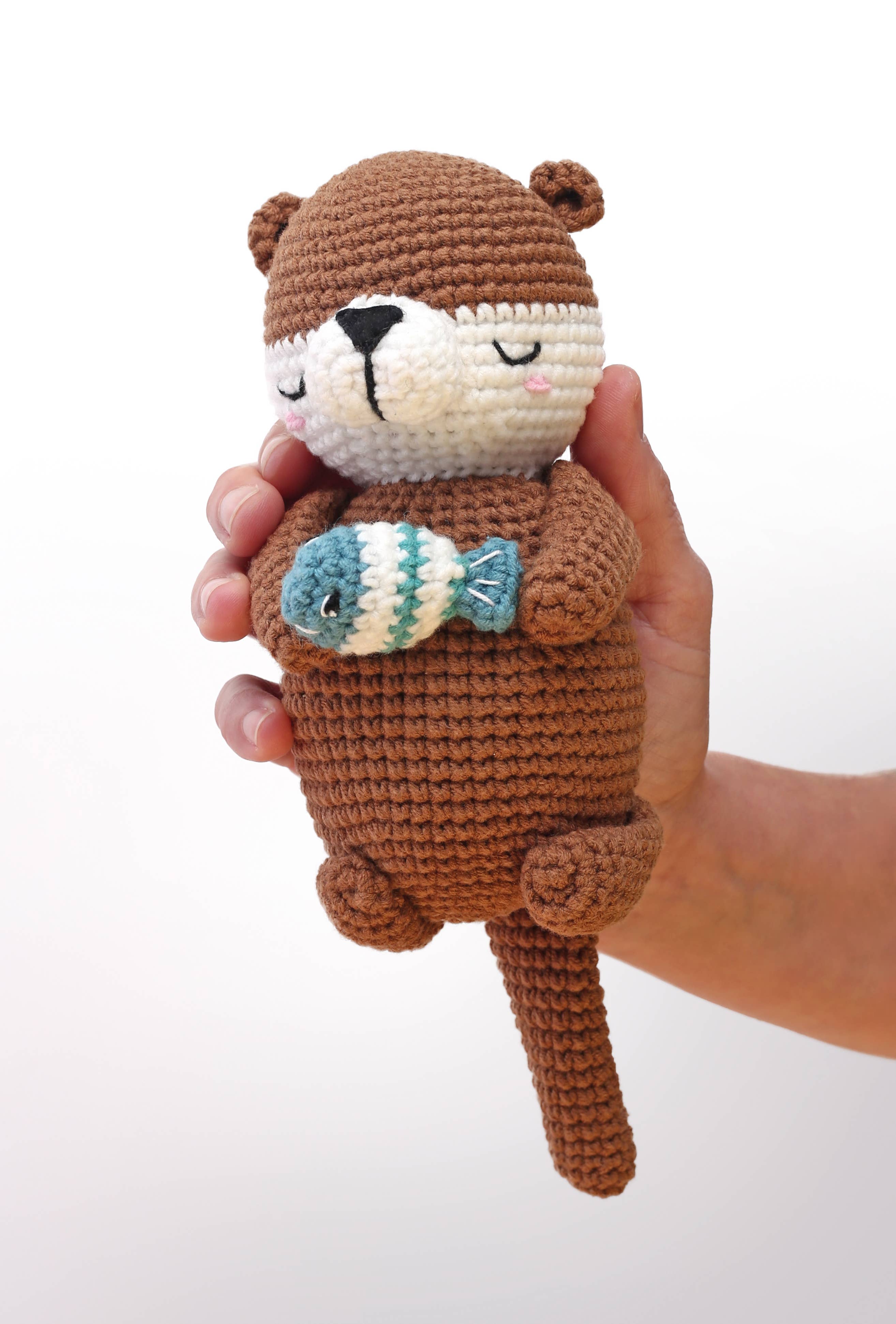 Graine Créative - Wholesale Knitting/Crochet Supplies - MUSICAL OTTER AMIGURUMI KIT3