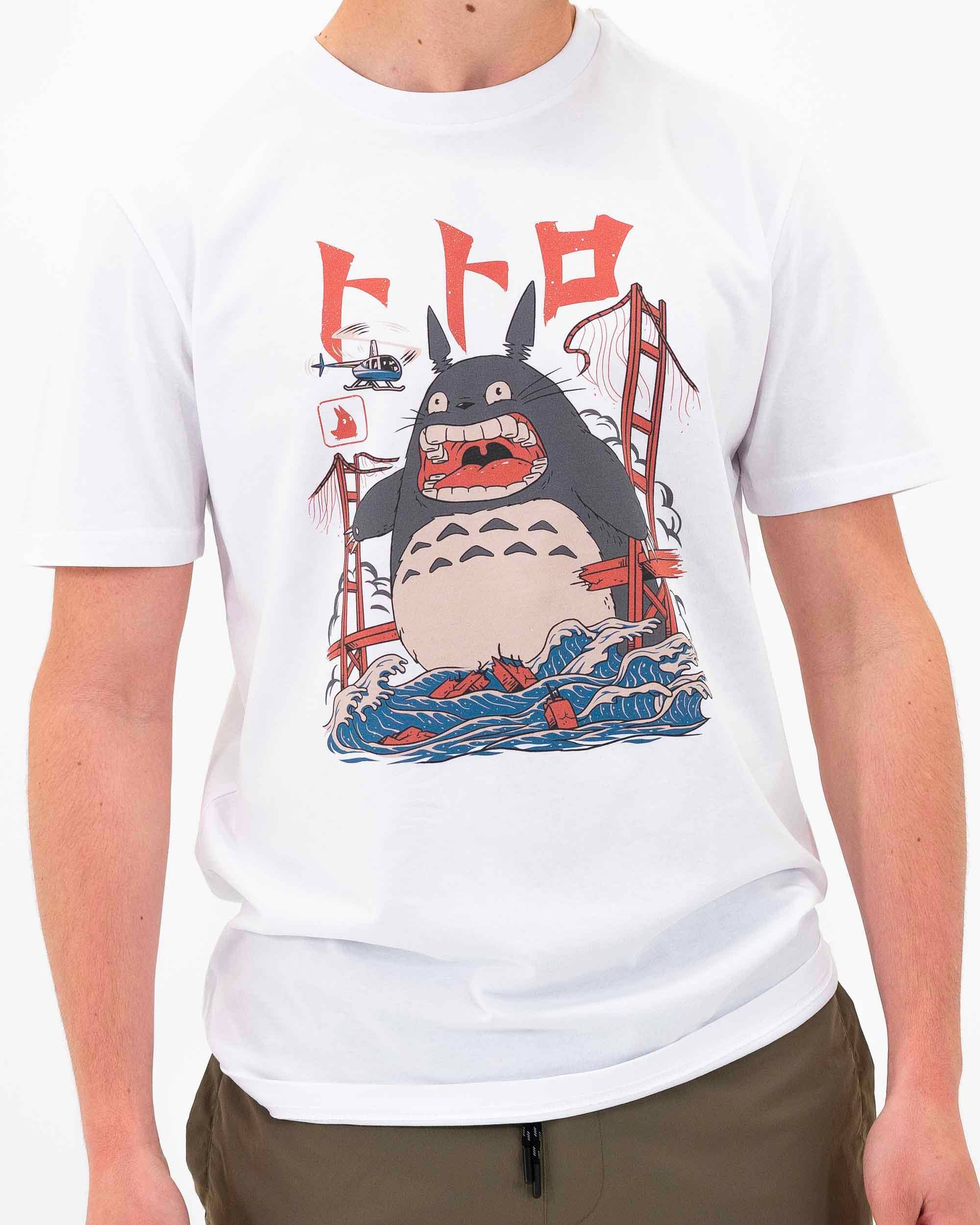 Grafitee - Wholesale Screen Printed T-Shirt - Unisex - Totoro Attack T-shirt - Totoro movie graphic tee shirt6