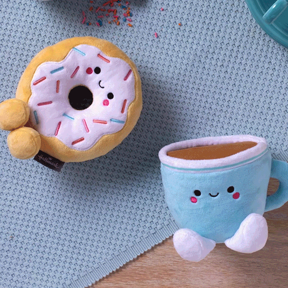Hallmark – wholesale Stuffed/plush toy – Kids & baby – Better Together Doughnut & Coffee Magnetic Soft Toy Pair1