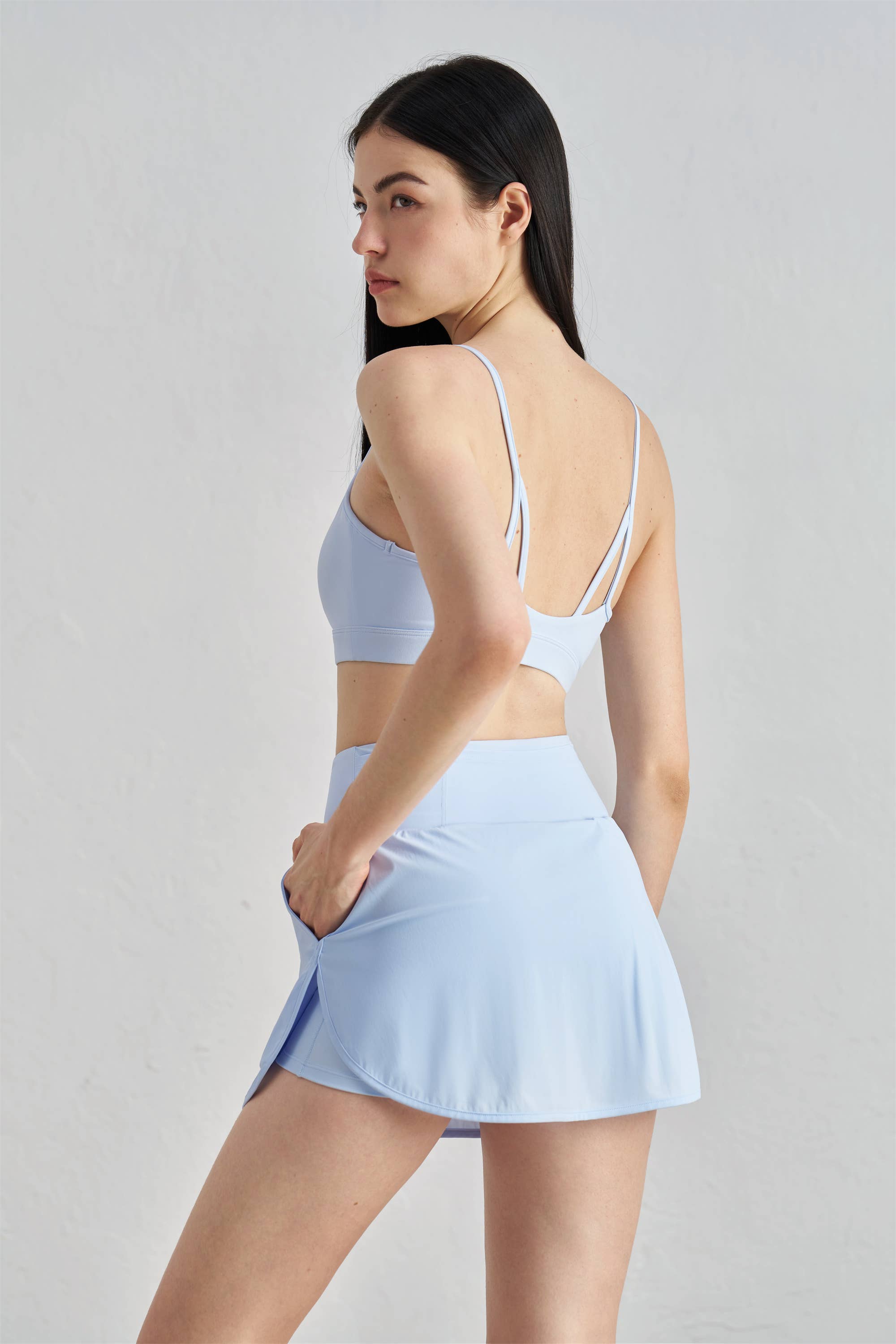 91thelabel – Saia atlética – Mulher por atacado – Saia de tênis Bella em corte evasê com bolsos lateral e traseiro6