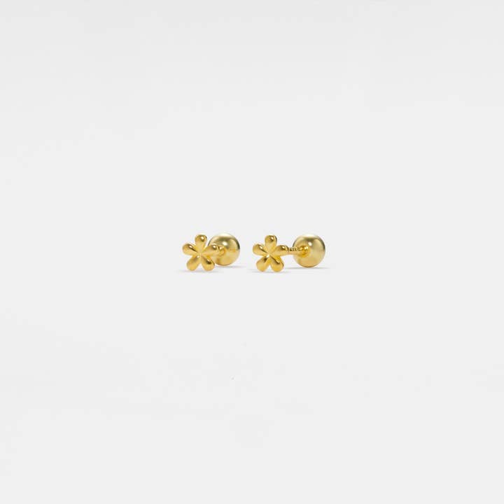 Perimade & Co. LLC - Wholesale Stud/Post Earrings - Tiny Small Cute Flower Stud Earrings in 925 Sterling Silver6