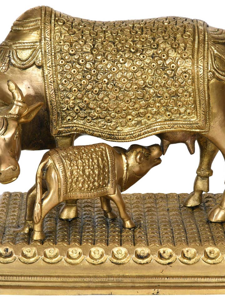 Vaca mãe de 10" e bezerro em latão | Feito à mão | Fabricado na Índia por atacado de Exotic India Art
