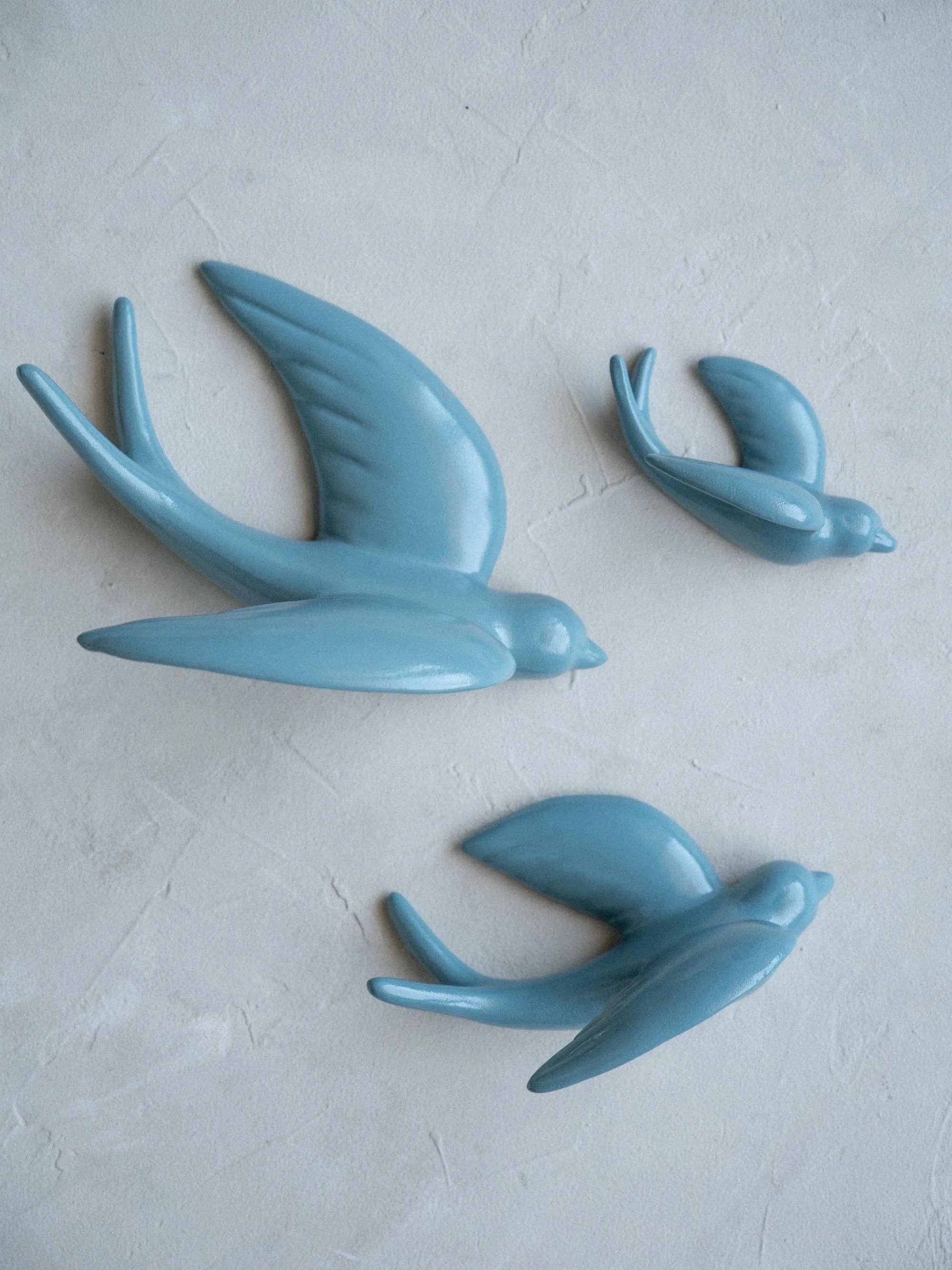 CerAmor Cerâmica – Großhandel 3D-Wandkunst – Satz von 3 bemalten Seitenschwalben10