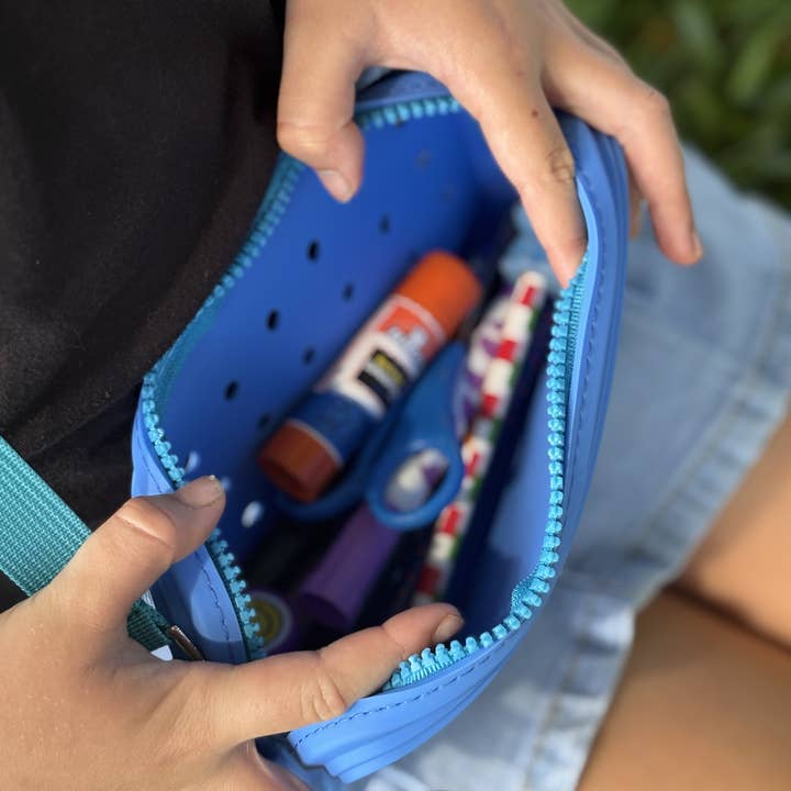 Left Right Design - Wholesale Crossbody Bag - Kids - MyCharm Purse -silicone, customizable, vibrant and versatile8