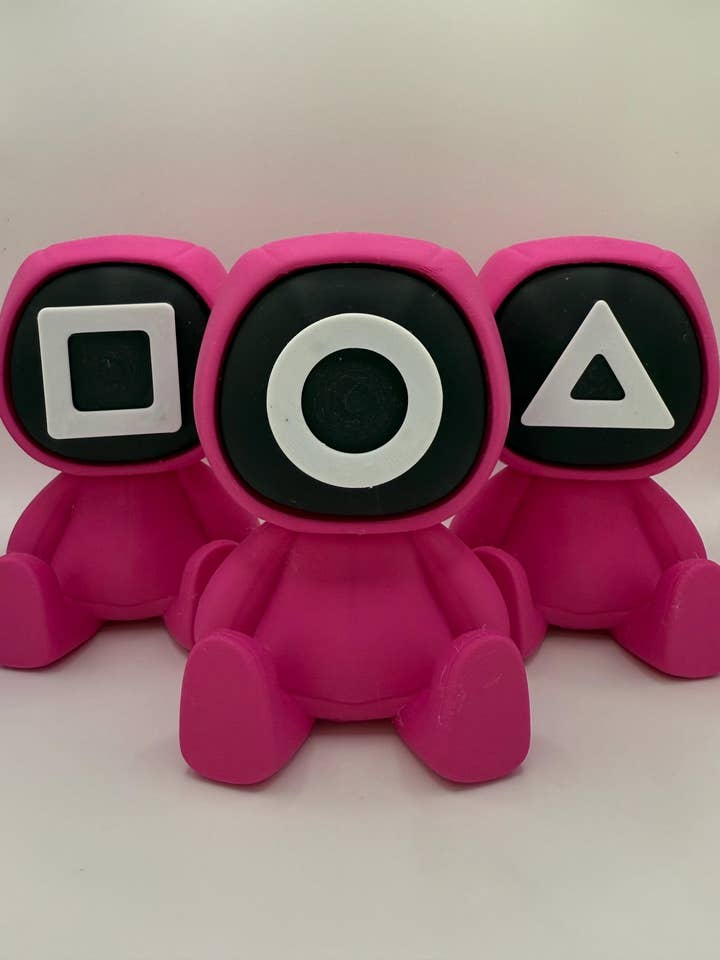 3D Printed Squid Game Guards – 10 cm. Set Of 3 for wholesale by Noisy Nosy