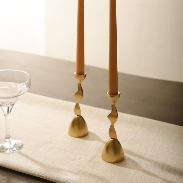 Casa Amarosa - Wholesale Candle Holder - Swirl Metal Taper Candle Holder Gold 4 Inches 2