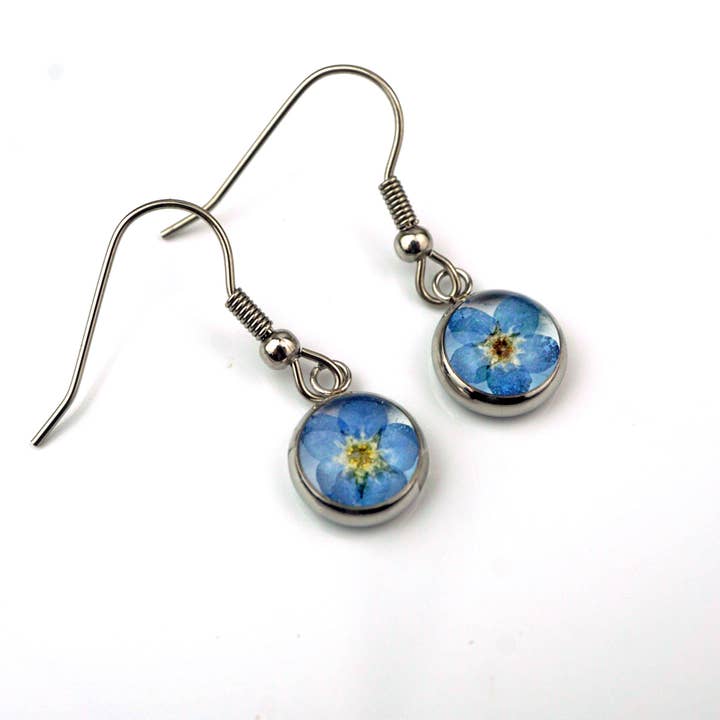 The Pretty Pickle - Wholesale Dangle Earrings - Small Circle Forget Me Not Flower Earrings 1