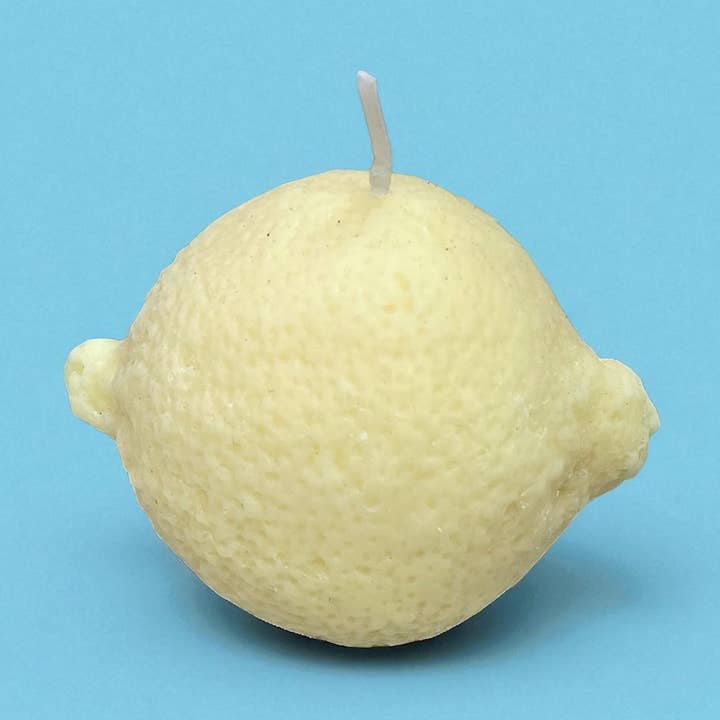 Kerze Zitrone - Handgemachte vegane Skulpturkerze ohne Duft für den Großhandel von neon n nude