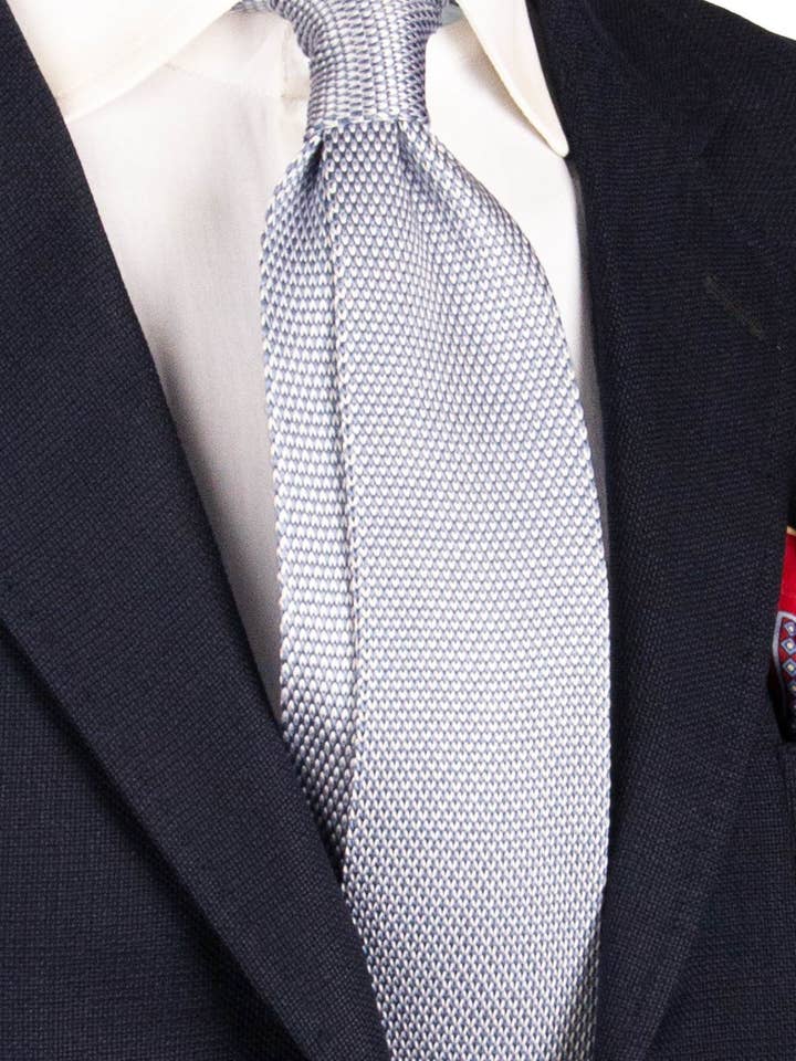 Strickkrawatte aus Seidenstrick Avio mit weißem Muster TRI740 für den Großhandel von Graffeo Cravatte