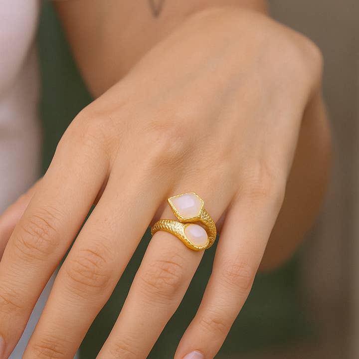 Handmade White Moonstone Rings Gemstone Textured Band Rings for wholesale by El Joyero