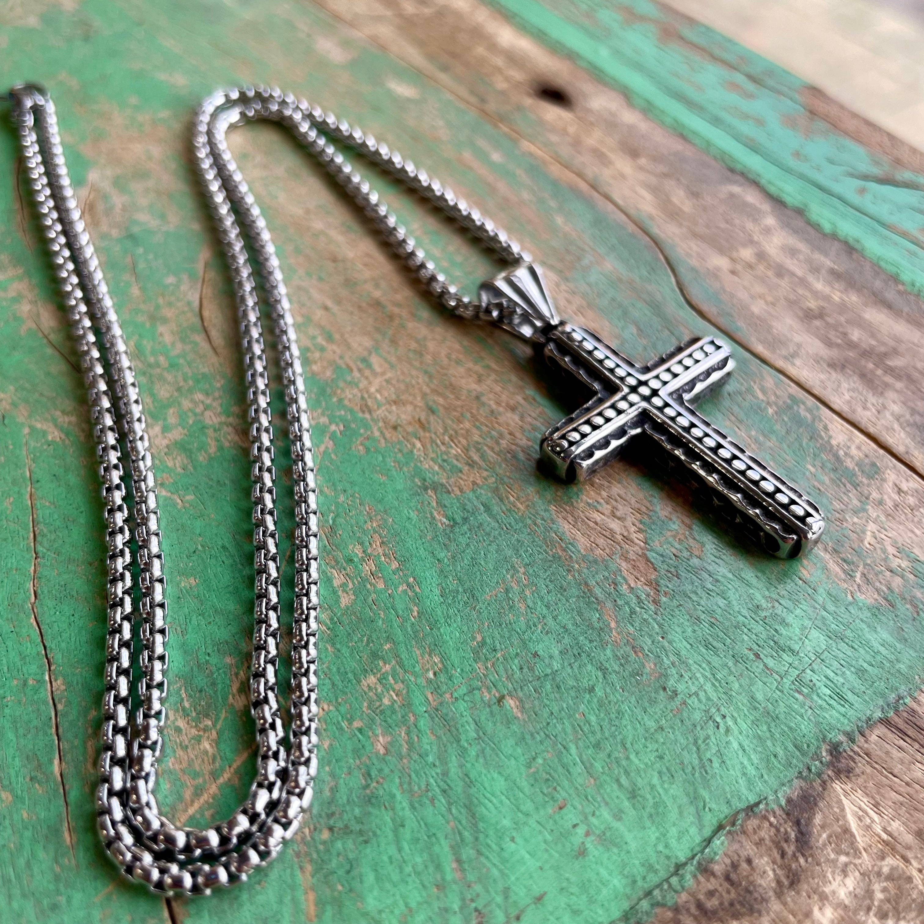Love and Honor Jesus LLC - Wholesale Halskettinghanger - Brave Cross halsketting van roestvrij staal3
