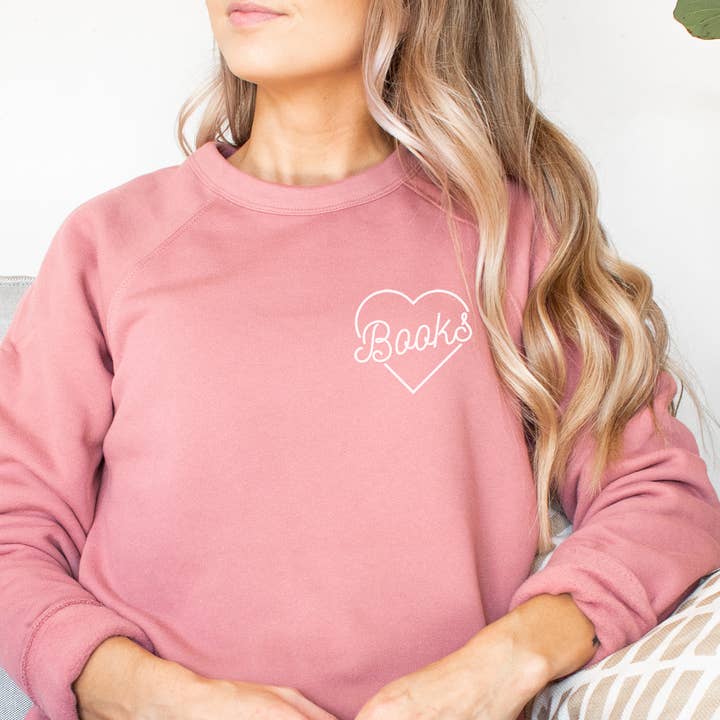 Camisola de Bibliotecário e Leitura "Livros no Meu Coração" por atacado de Keen Bee Studio