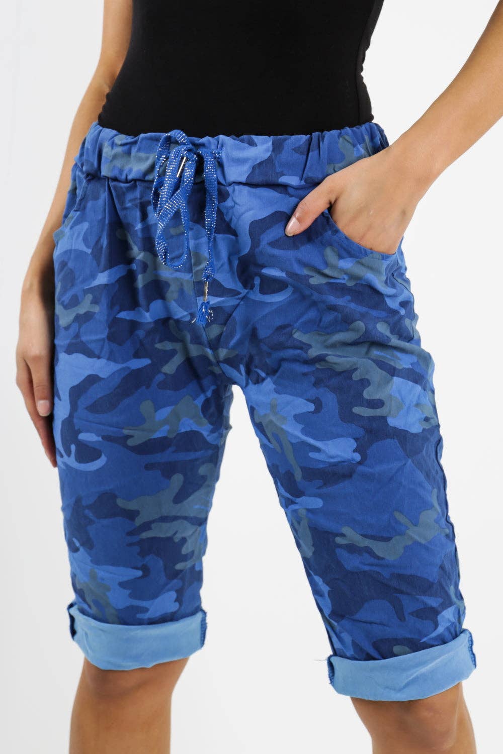 Miss Bold – wholesale Shorts – Women’s – Italian Camouflage Magic Chino Shorts117