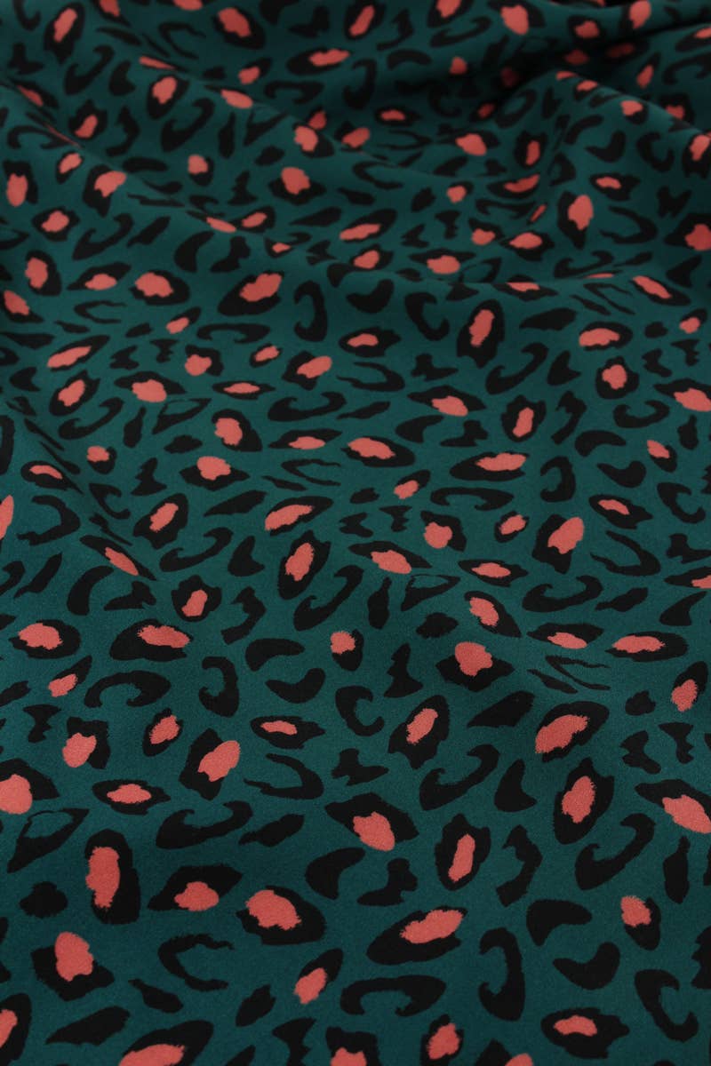Eglantine et Zoé - Wholesale Fabric - Viscose Fabric Bagheera Dark Green Lagoon3