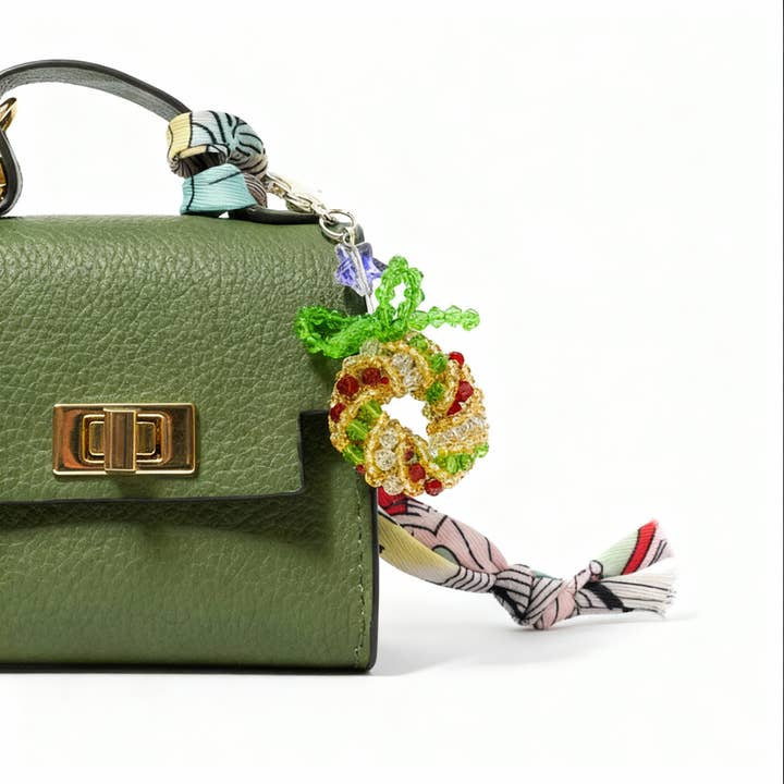 Christmas Collar Pendant for wholesale by Puppy Barkin