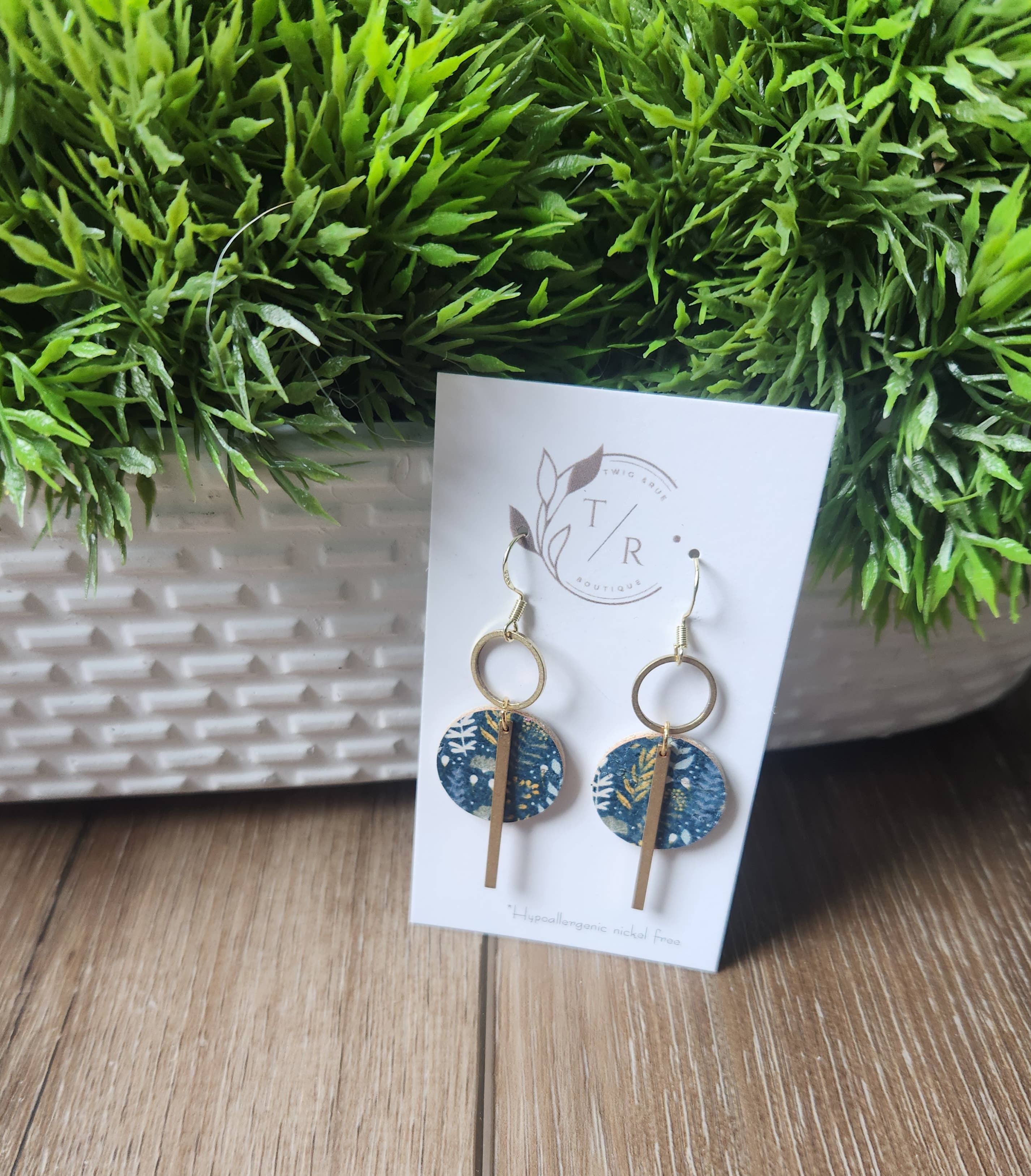 Twig & Rue boutique - Vente Boucles d'oreilles pendantes - mini-Jude | Boucles d’oreilles en cuir véritable, nouvelles couleurs10