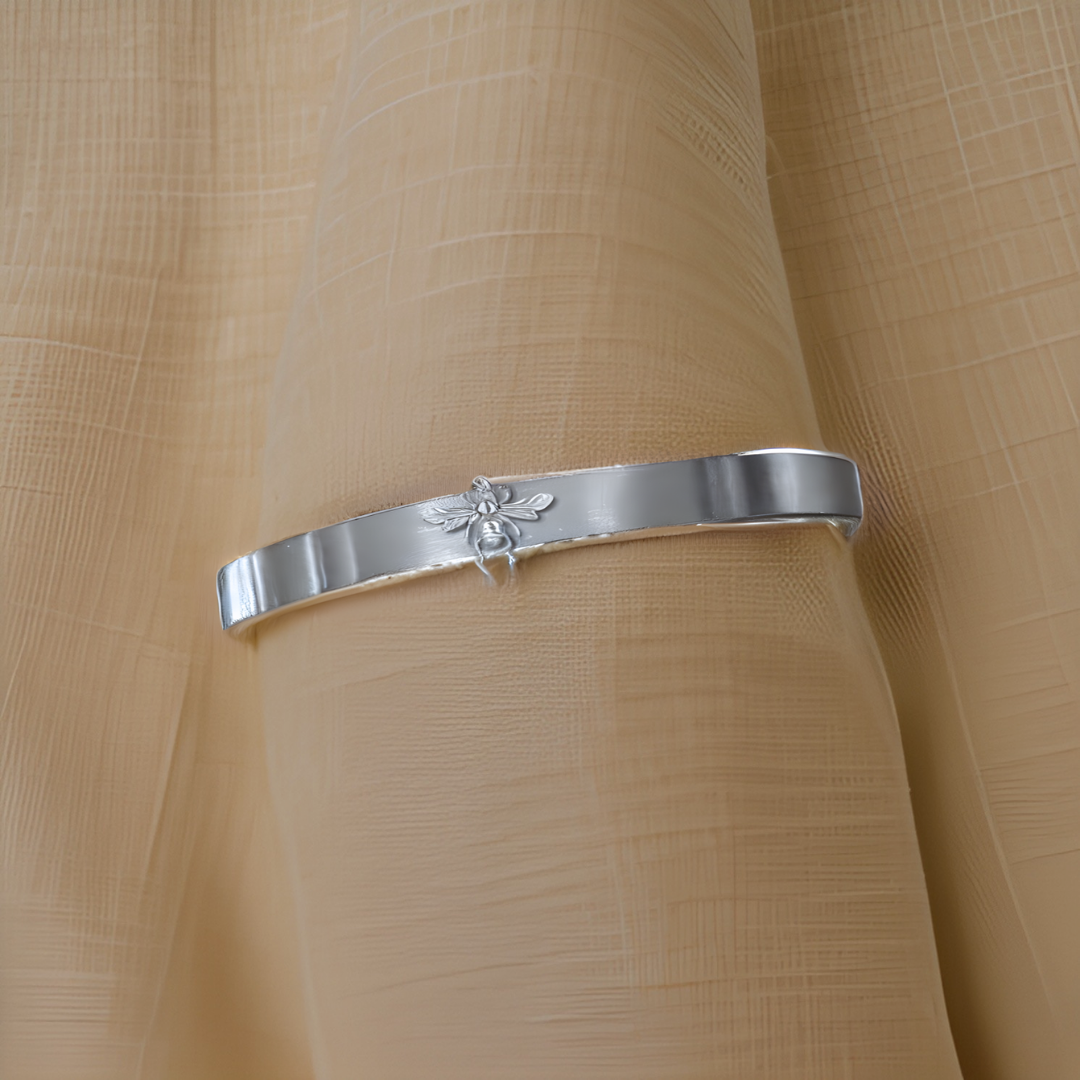 Anthologie, Co. - Wholesale Cuff Bracelet - Queen Bee Cuff Bracelet - Bee Embellished Bracelet10