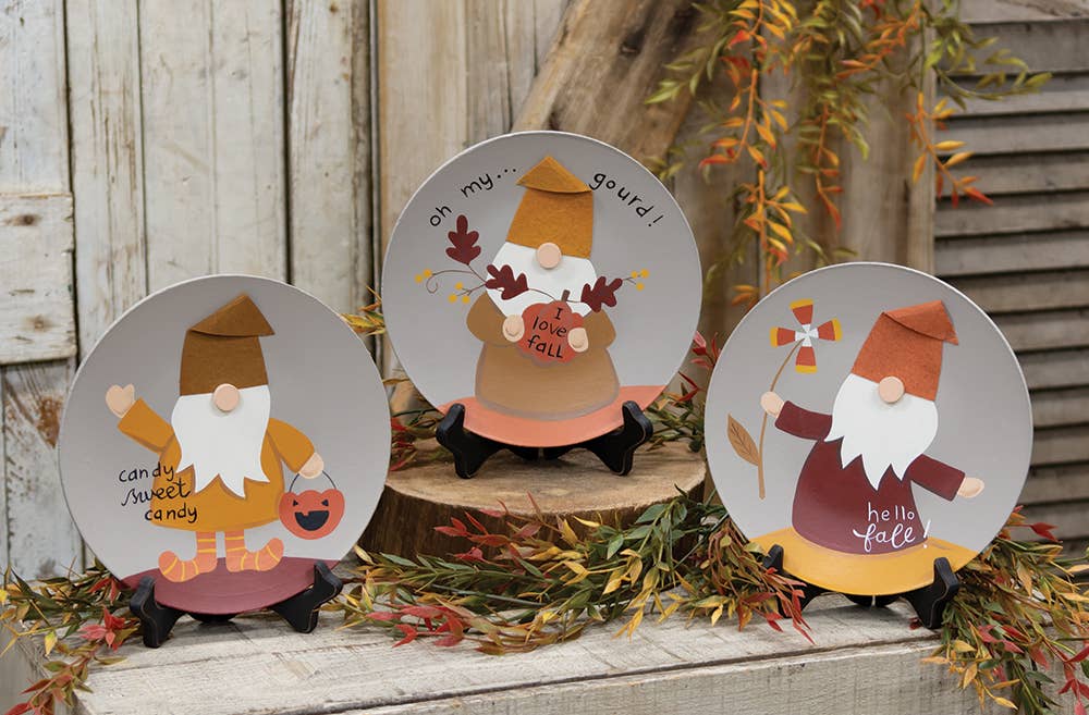 The Hearthside Collection - Vente Assiettes/plats/bols de décoration - Assiette Hello Fall Gnome, 3 assiettes assorties1
