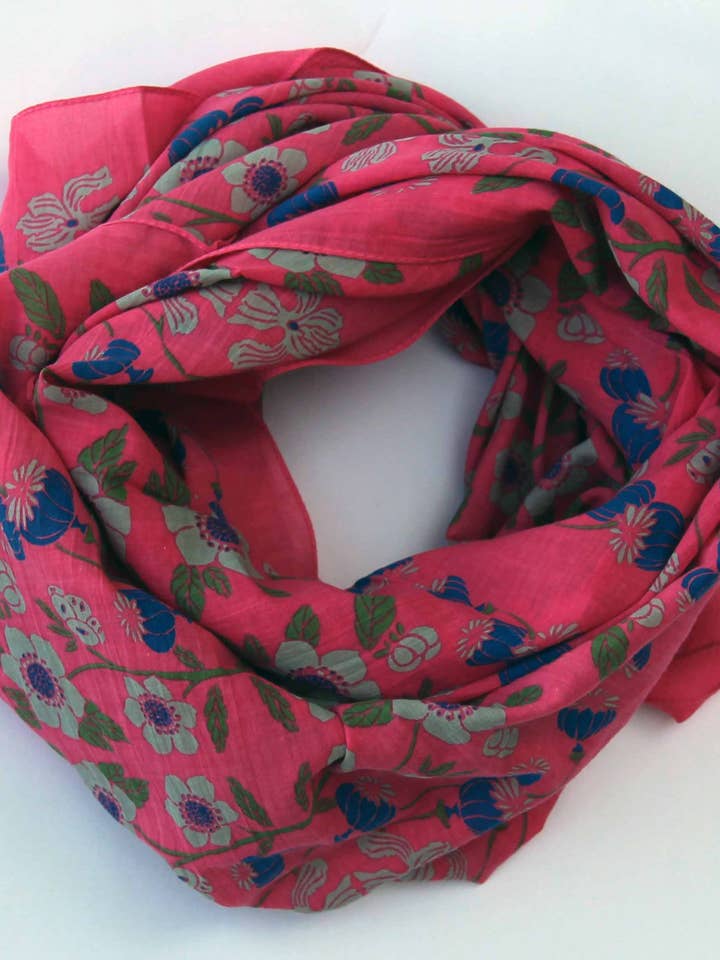 So British Rose Cotton Square for wholesale by Les Belles Vagabondes