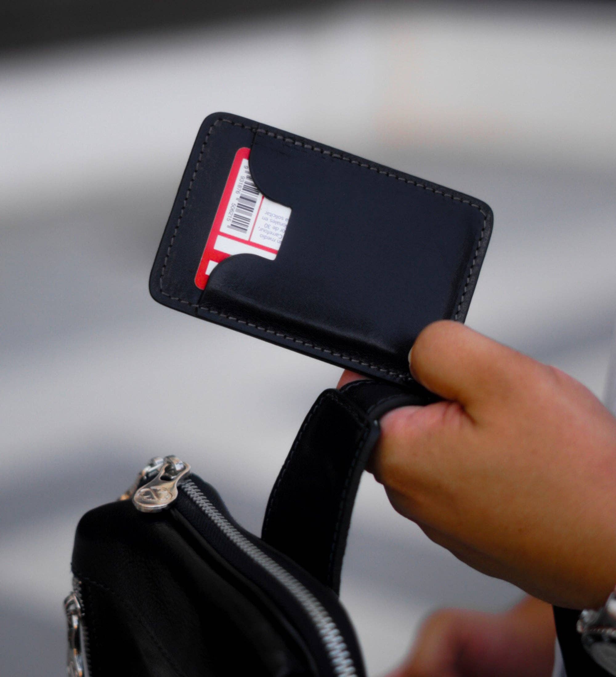 Time Resistance - Wholesale Pasjeshouder - Uniseks - Leren creditcardhouder Visitekaartjeshouder - 19841