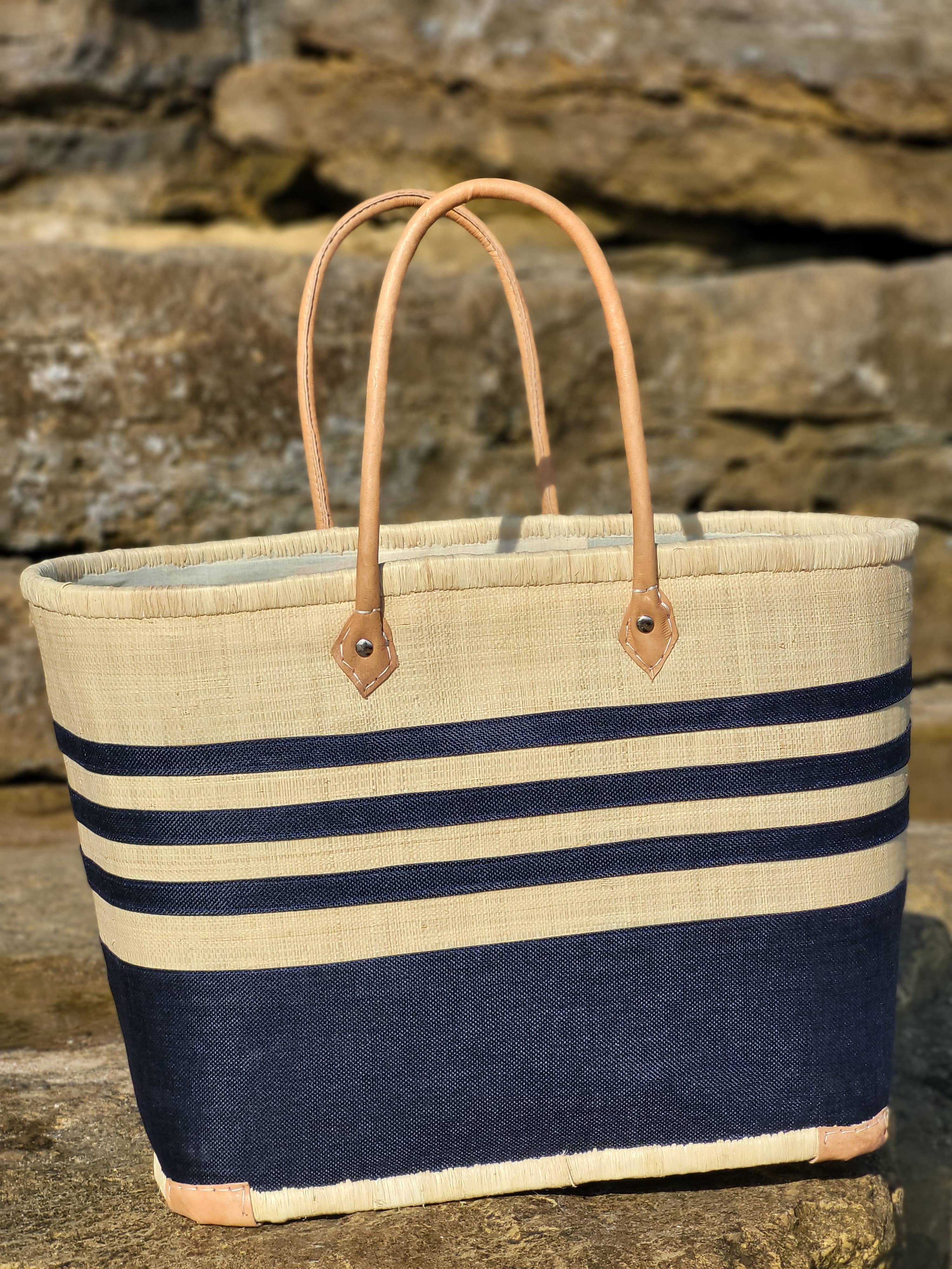 Nature et Fibre – Großhandel Strandtaschen – Extra große Strandtasche, XXL-Korb aus geflochtenem Stroh5