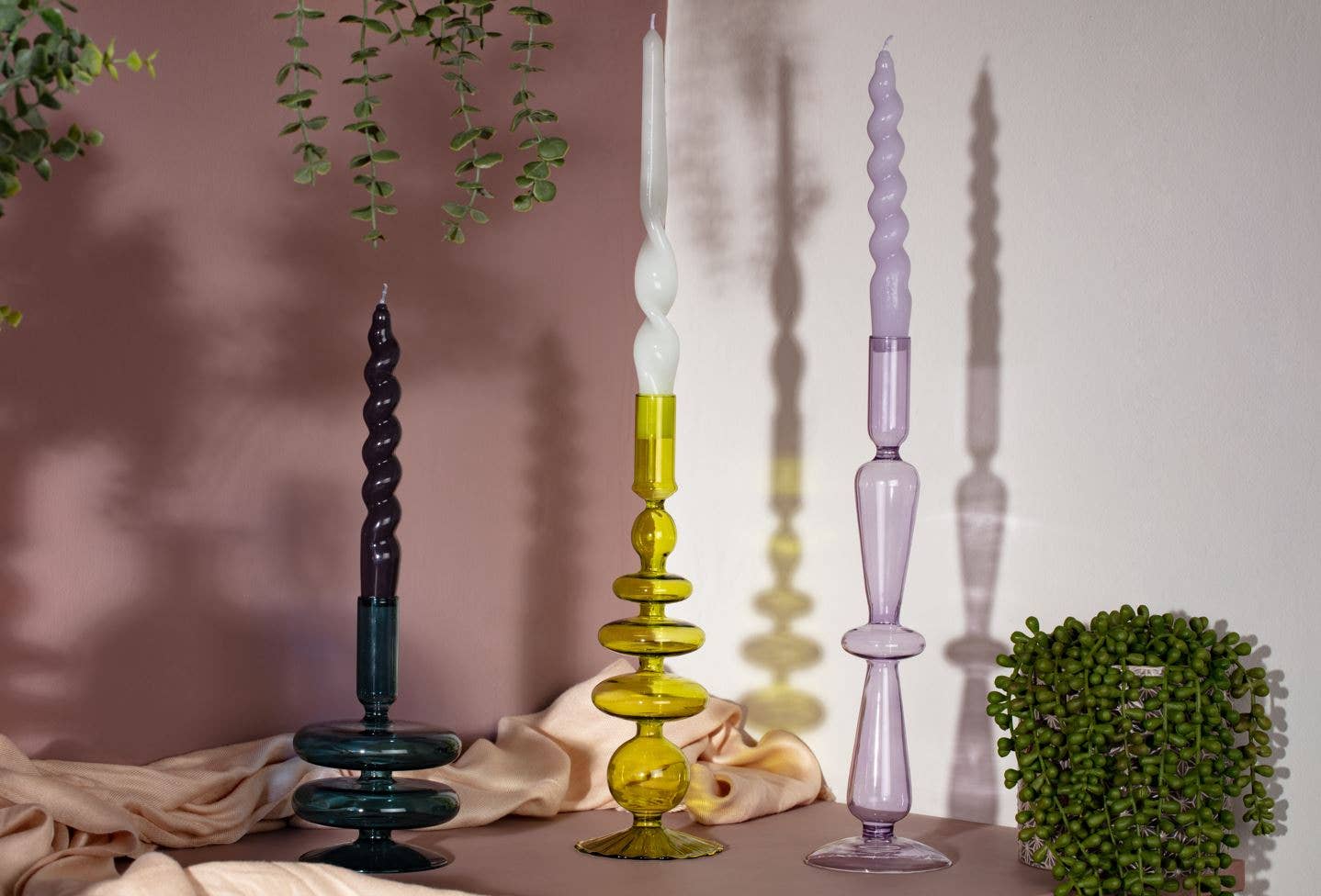 MÆGEN - Wholesale Kaarsenhouder - MÆGEN kandelaar van gekleurd glas - peer groen4