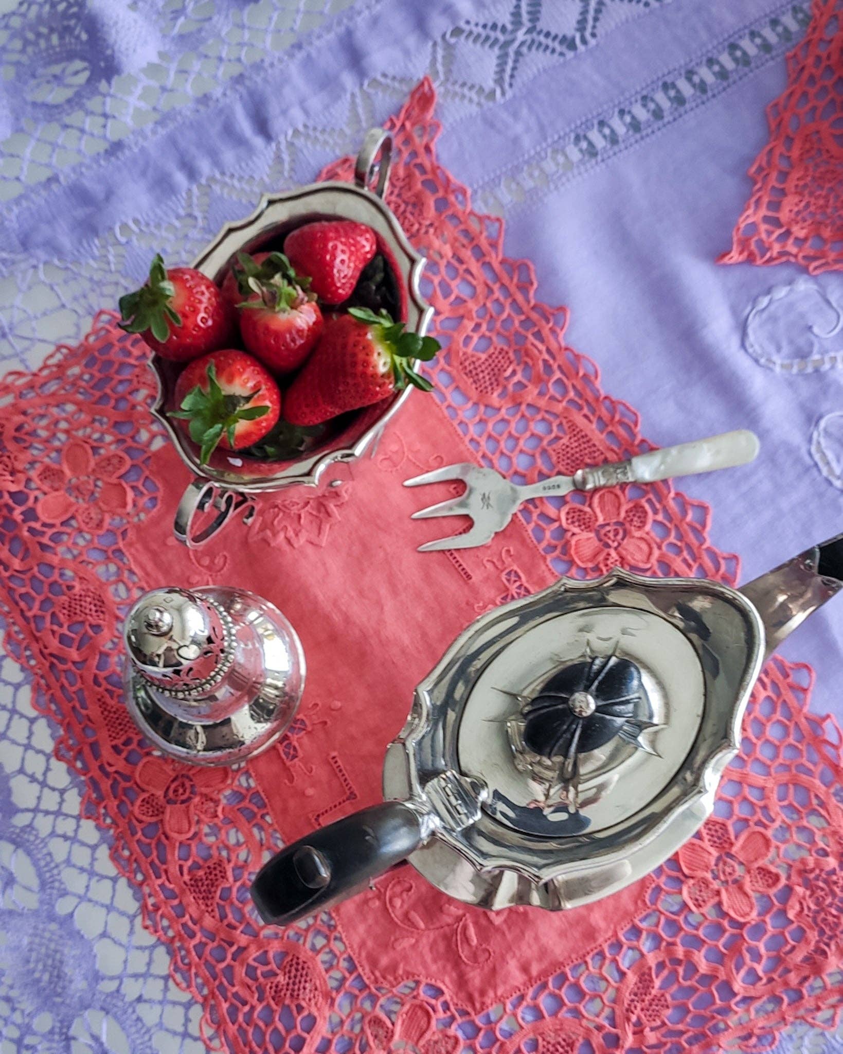 Heyfoo - Wholesale Placemat - Set of three doilies with coral burano lace6