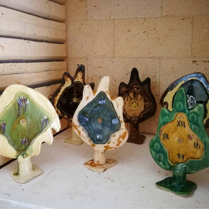 Mypotteryart.bcn - Wholesale Desk Clock - Ceramic clock for table/single piece7