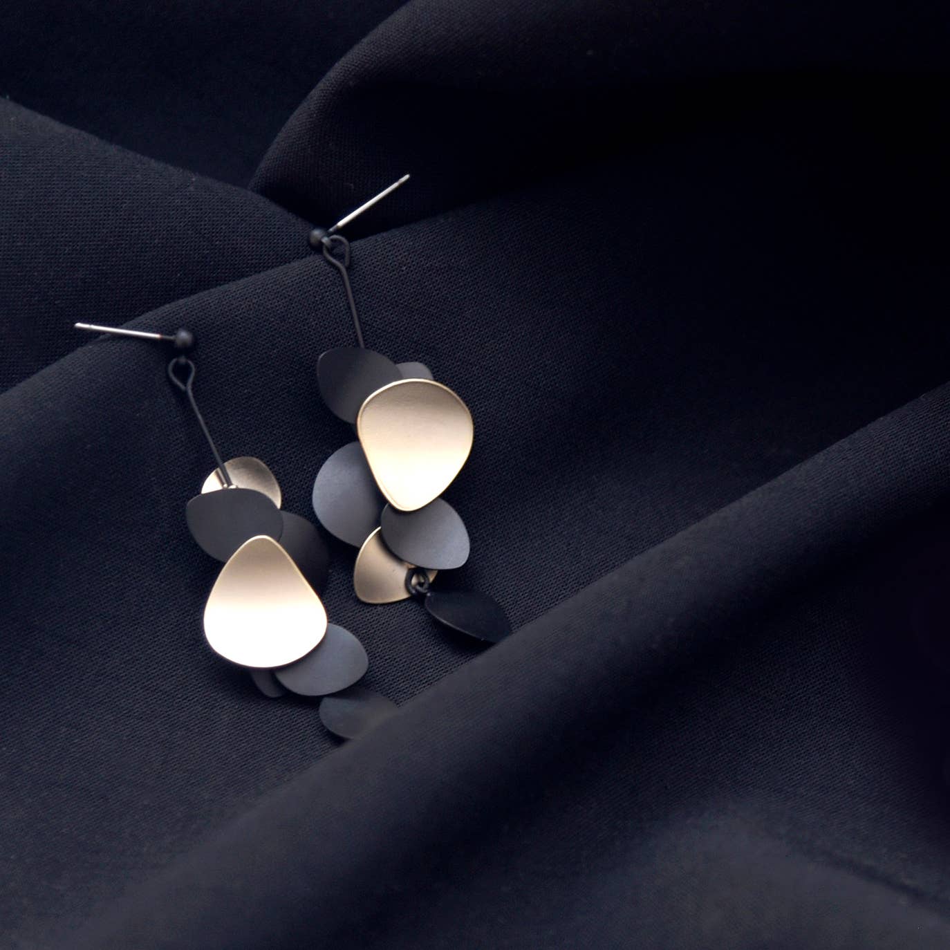 Pursuits - Wholesale Dangle Earrings - Florae Earrings0