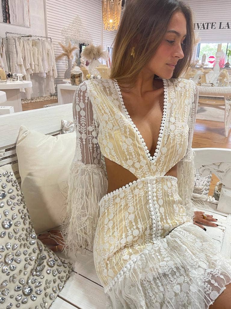 Genavieve The Label – wholesale Klänning - Dam – Golden Swan spetsklänning – formell, bröllop, bal, hemkomst2