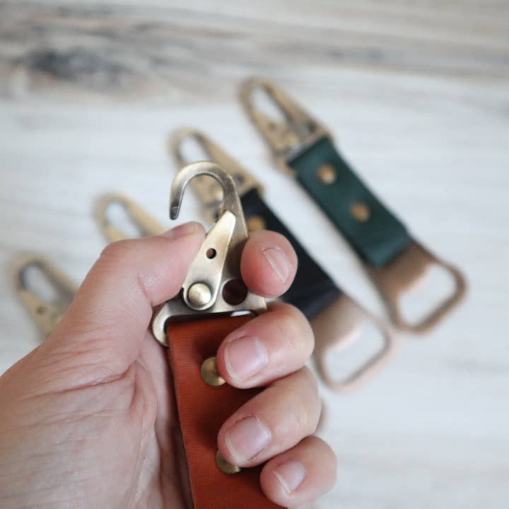 Blu Mountain Co - Wholesale Bottle/Wine Opener - Carabiner Leather Bottle Opener Keychain6