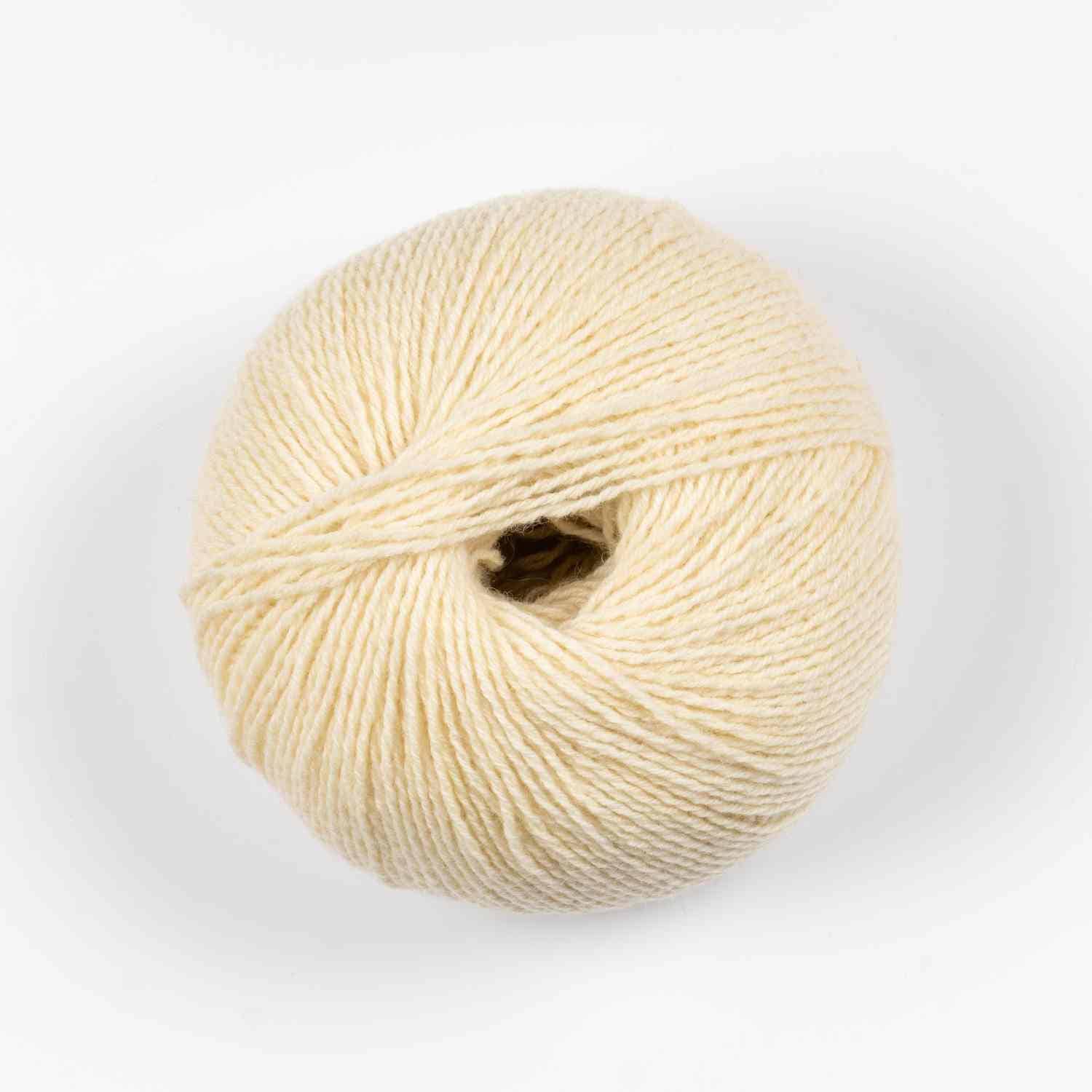 Nordicyarn – wholesale Yarn – MeriCash, 50% Cashmere 50% Wool, DK White Cream1