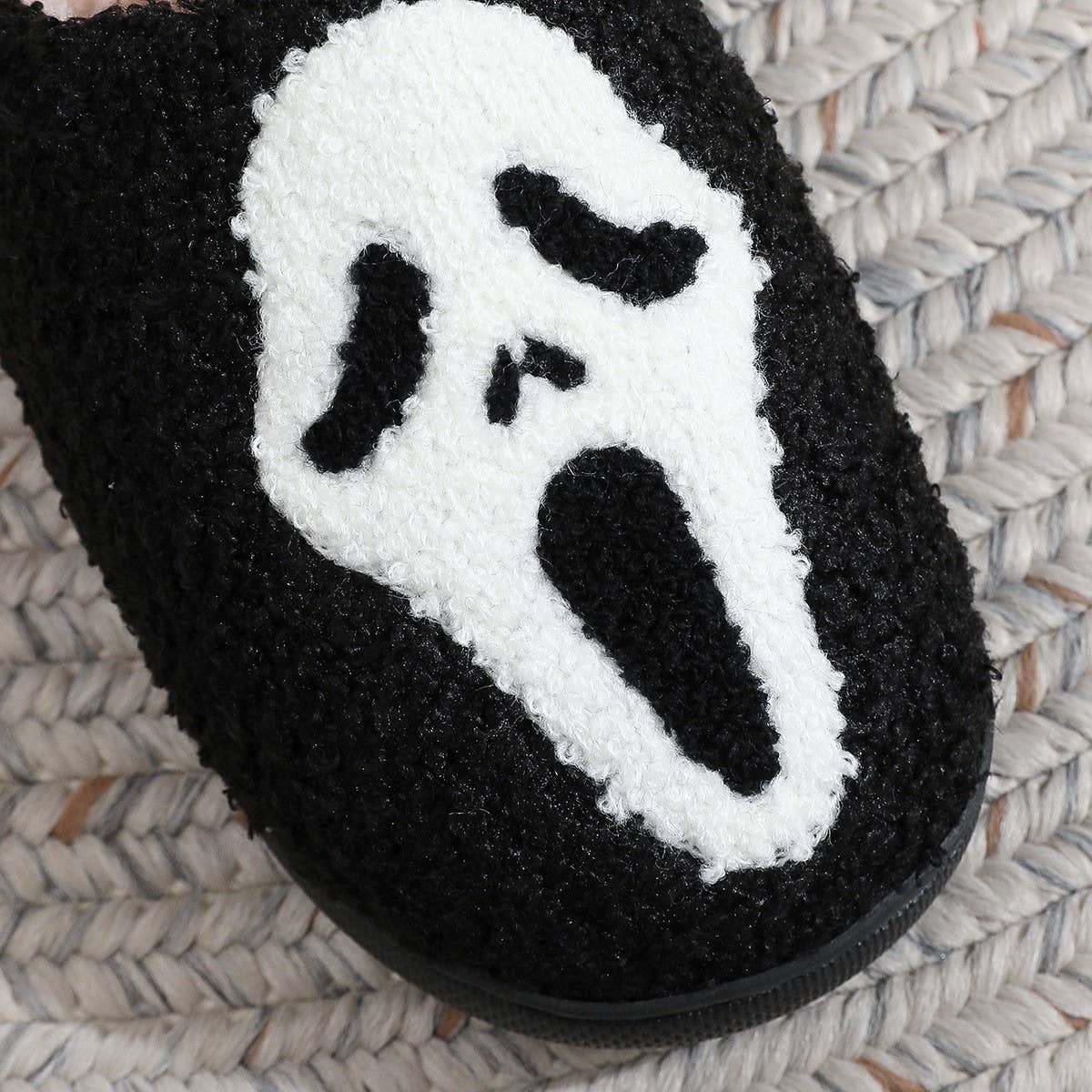 ACCITY - Wholesale Slippers - Women's - NEW HALLOWEEN GHOST FACE COTTON SLIPPERS_CWSHS07586