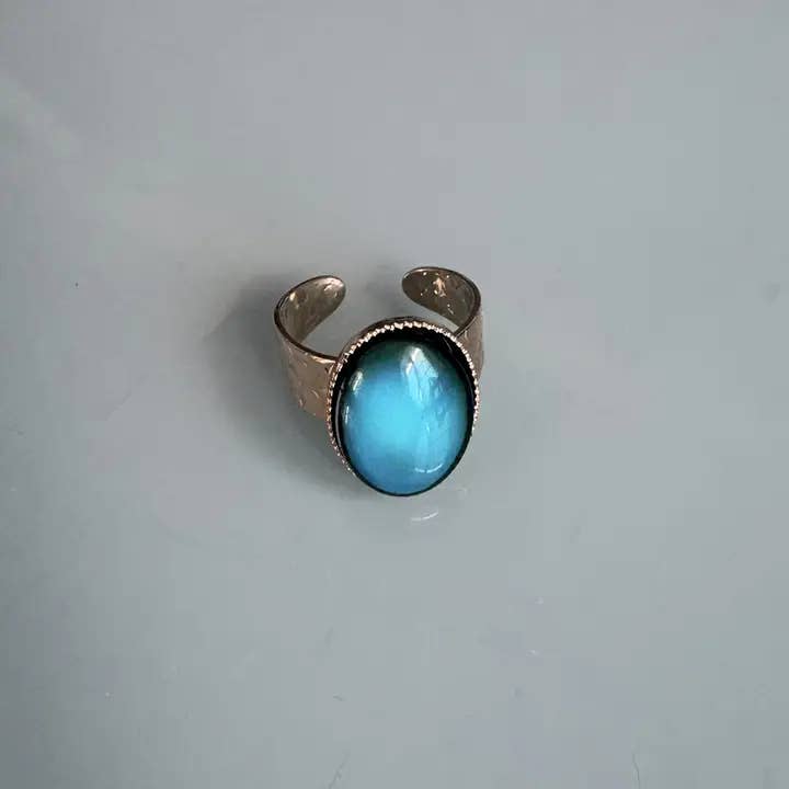 Anel de humor dourado ou Mood Ring, anel que muda de cor por atacado de Clovers